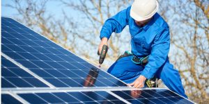 Installation Maintenance Panneaux Solaires Photovoltaïques à Semoussac
